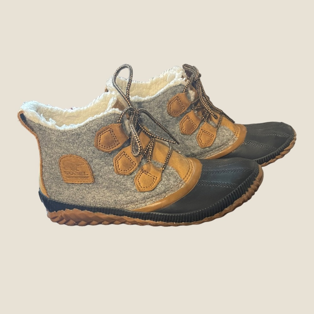 OUT 'N ABOUT PLUS BOOT BY SOREL